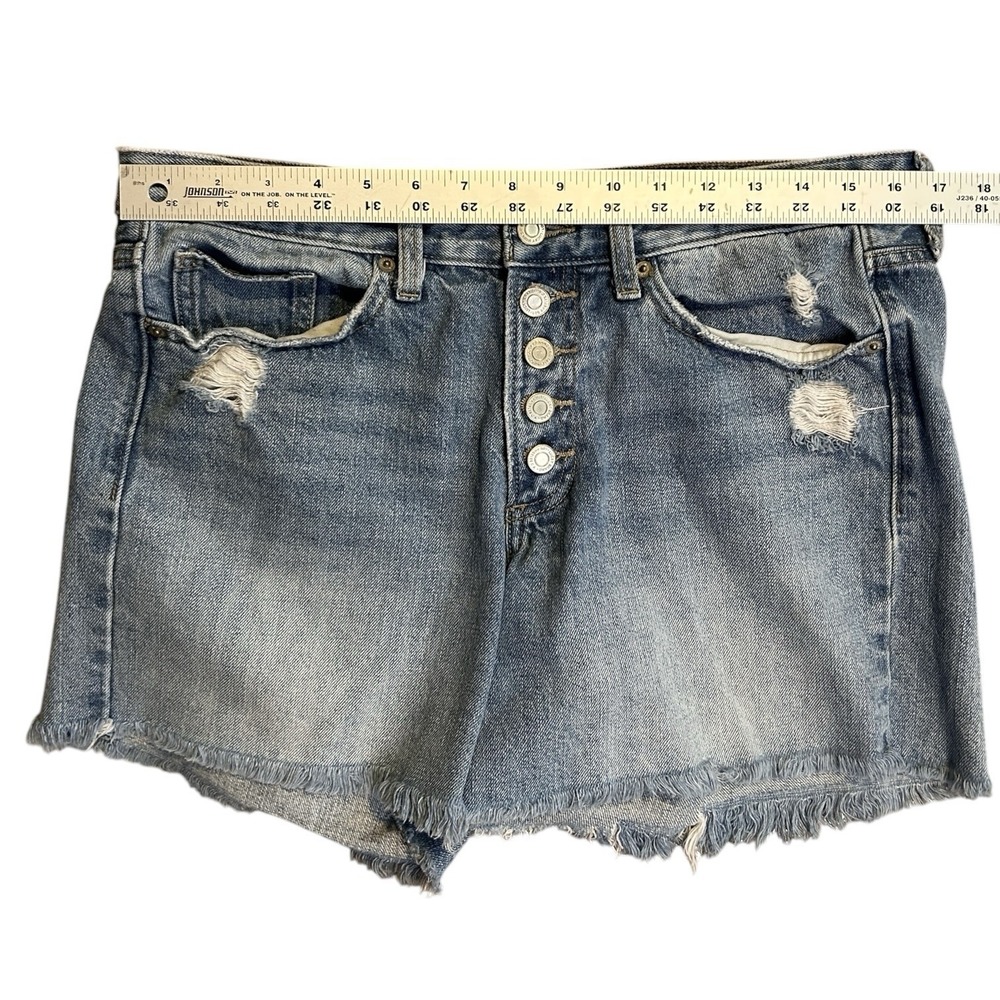 LUCKY BRAND Denim Boyfriend Short sz 8 Distressed Cut-off Style Button Fly Boho - Picture 3 of 10